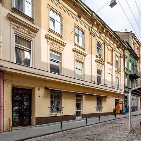 Братів Рогатинців 9/1 Lviv Exterior photo